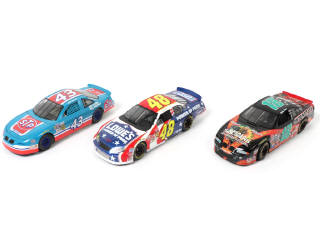 Lot 41 - DIVERS (3)