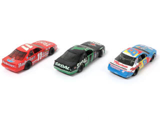 Lot 49 - DIVERS (3)