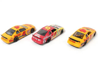 Lot 52 - DIVERS (3)