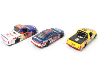 Lot 58 - DIVERS (3)