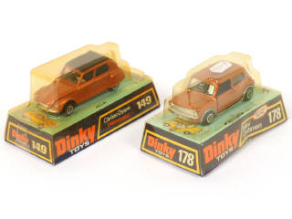 Lot 312 - DINKY TOYS (GB) (2)