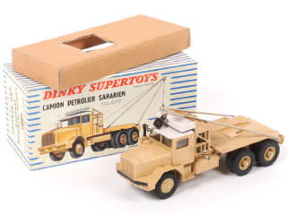 Lot 329 - DINKY TOYS (FRANCE) (1)
