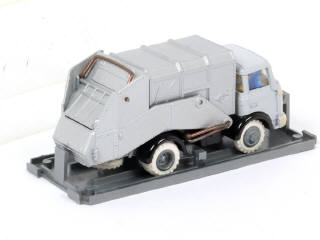 Lot 323 - FRANCE JOUETS (FRANCE) (1)