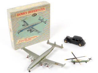 Lot 375 - DINKY TOYS (FRANCE) (3)