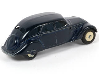 Lot 357 - DINKY TOYS (FRANCE) (1)