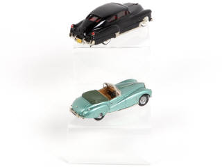 Lot 63 - DIVERS (GB) (2)