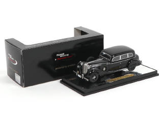 Lot 100 - SIGNATURE MODELS (CHINE) (1)