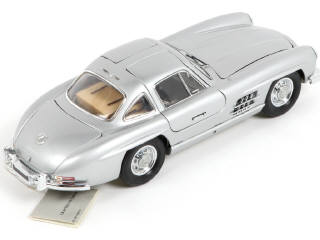 Lot 122 - FRANKLIN MINT (USA) (1)