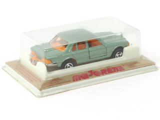 Lot 122 - MAJORETTE (FRANCE) (1)