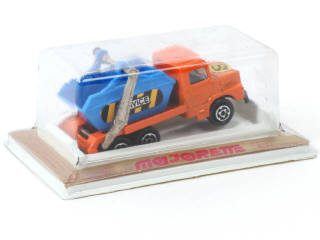 Lot 73 - MAJORETTE (FRANCE) (1)