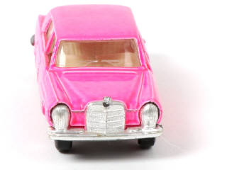 Lot 100 - MAJORETTE (FRANCE) (1)