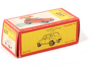 Lot 102 - MAJORETTE (FRANCE) (1)