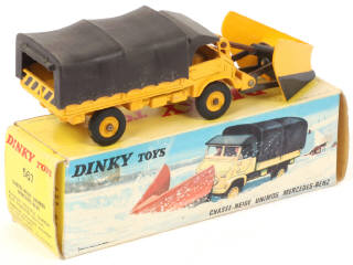 Lot 378 - DINKY TOYS (FRANCE) (1)