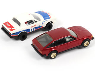 Lot 163 - SCALEXTRIC (GB) (2)