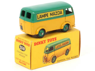 Lot 354 - DINKY TOYS (FRANCE) (1)