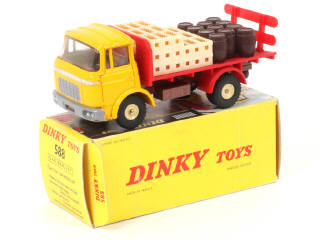 Lot 370 - DINKY TOYS (FRANCE) (1)