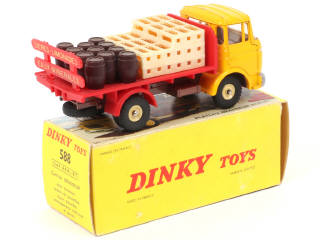Lot 370 - DINKY TOYS (FRANCE) (1)