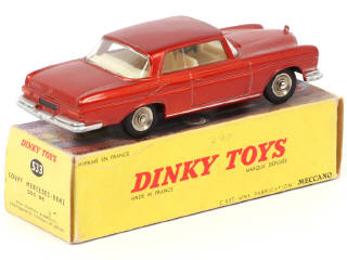 Lot 332 - DINKY TOYS (FRANCE) (1)