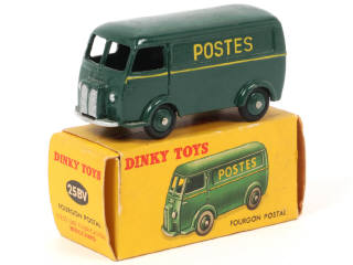 Lot 355 - DINKY TOYS (FRANCE) (1)