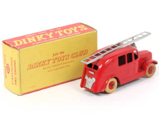 Lot 261 - DINKY TOYS (GB) (1)