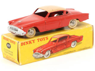Lot 295 - DINKY TOYS (FRANCE) (1)