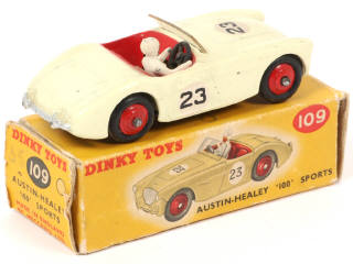 Lot 146 - DINKY TOYS (GB) (1)