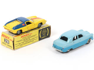 Lot 168 - DINKY TOYS (GB) (2)