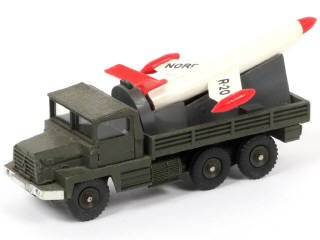 Lot 179 - DINKY TOYS (FRANCE) (1)