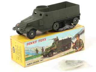 Lot 196 - DINKY TOYS (FRANCE) (1)