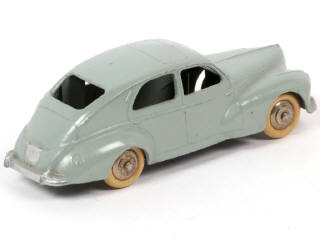 Lot 176 - DINKY TOYS (FRANCE) (1)