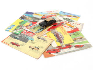 Lot 184 - DINKY TOYS (FRANCE) (11)