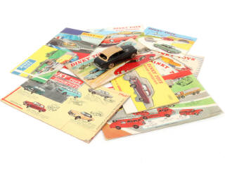 Lot 184 - DINKY TOYS (FRANCE) (11)