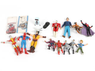 Lot 246 - DIVERS (16)