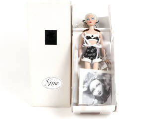 Lot 351 - ASHTON DRAKE GALLERIES (USA) (1)