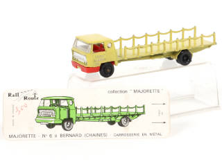 Lot 24 - MAJORETTE (FRANCE) (1)