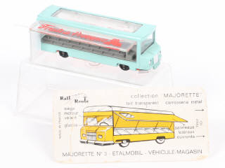 Lot 42 - MAJORETTE (FRANCE) (1)