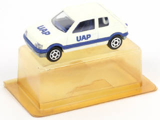 Lot 82 - MAJORETTE (FRANCE) (1)