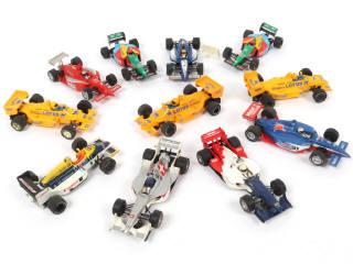 Lot 61 - SCALEXTRIC (GB) (11)