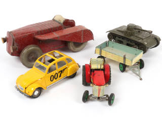 Lot 123 - DIVERS (5)