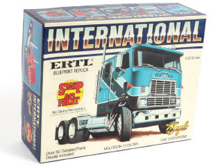 Lot 34 - ERTL (USA) (1)
