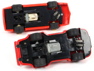 Lot 227 - SCALEXTRIC (GB) (2)