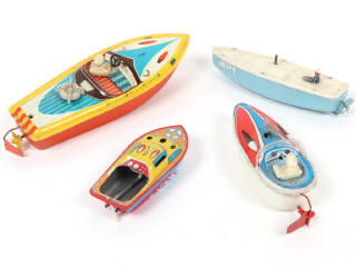 Lot 106 - DIVERS (4)