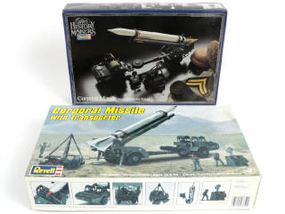Lot 31 - REVELL (USA) (2)