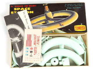 Lot 41 - STROMBECKER (USA) (1)