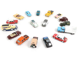 Lot 123 - DIVERS (17)