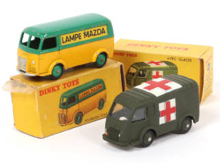 Lot 325 - DINKY TOYS (FRANCE) (2)