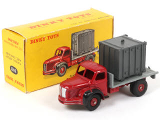 Lot 318 - DINKY TOYS (FRANCE) (1)