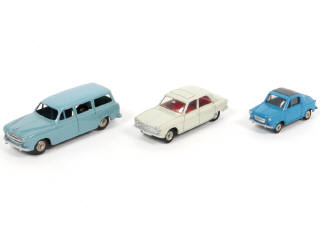 Lot 366 - DINKY TOYS (FRANCE) (3)