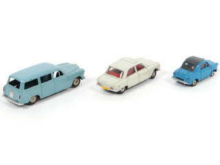 Lot 366 - DINKY TOYS (FRANCE) (3)