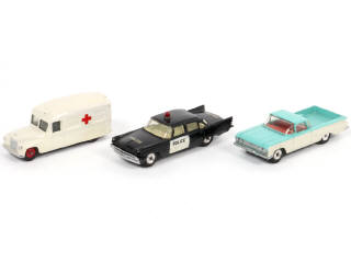 Lot 341 - DINKY TOYS (GB) (3)